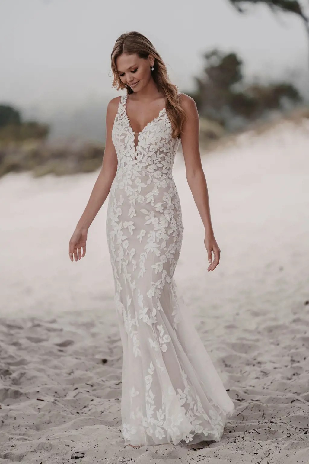 Get a Perfectly-Fitted Dress for Your Big Day: 3 Tips for Wedding Gown Alterations. Desktop Image