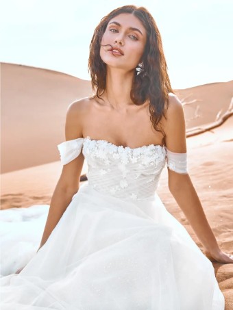 Pronovias Style #Danxia #2 Off White/Nude thumbnail