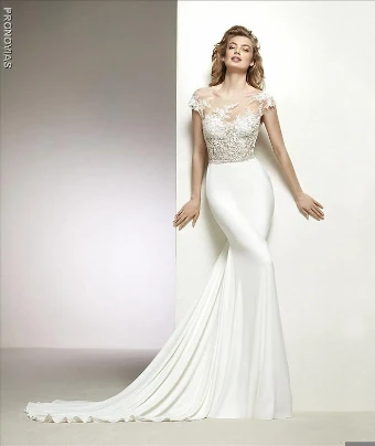 Pronovias Style #Danka #0 Ivory thumbnail