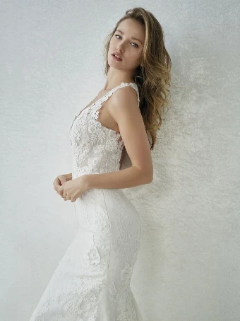 Pronovias Style #Farisa #0 Ivory thumbnail