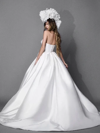 Pronovias Style #Satine #1 Off White thumbnail