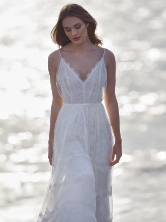 Pronovias Style #Forutna #0 Off-White thumbnail