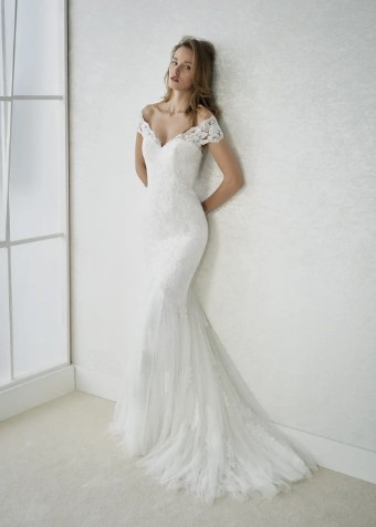 Pronovias Style #Feli #0 Off White/Crystal thumbnail